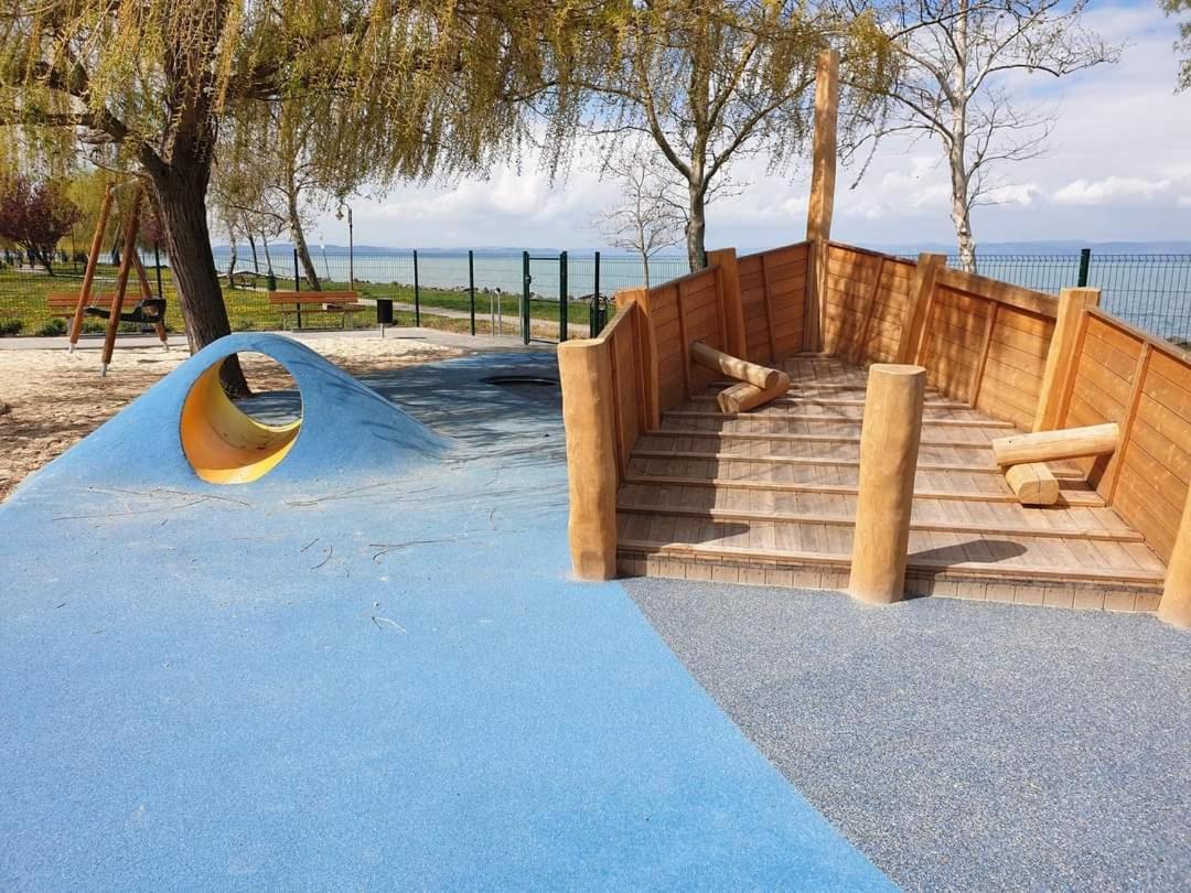 Vandus Apartman Siofok Bagian luar foto